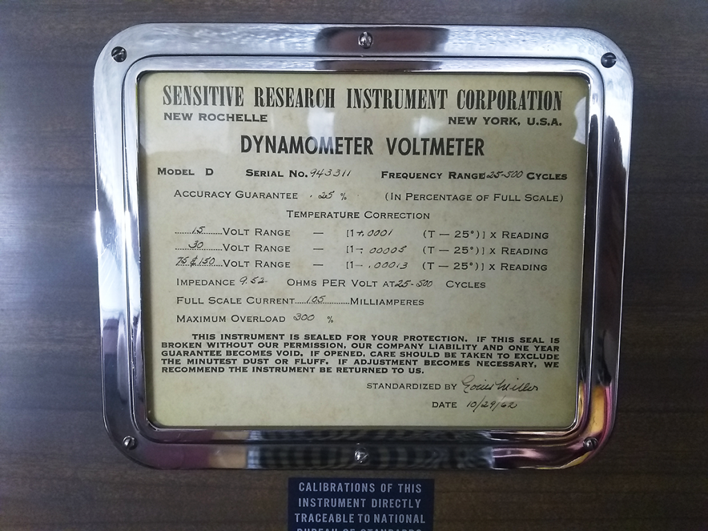 Voltmeter label.