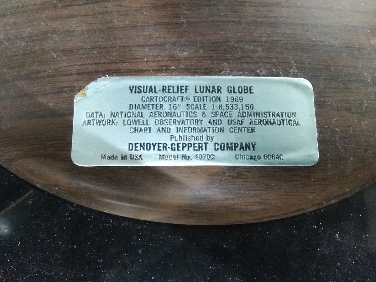 Lunar globe base label